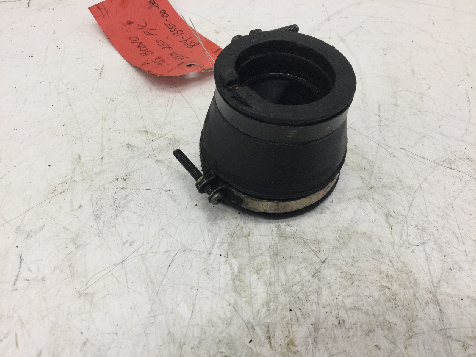 1982 Yamaha Carb Mounting Flange - Image 2