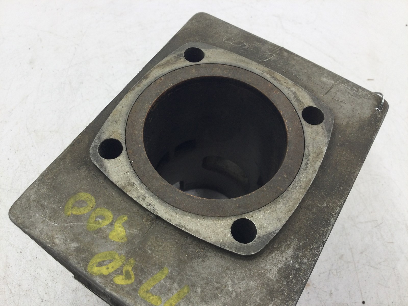 1971 Ski-Doo CYLINDER - Image 3