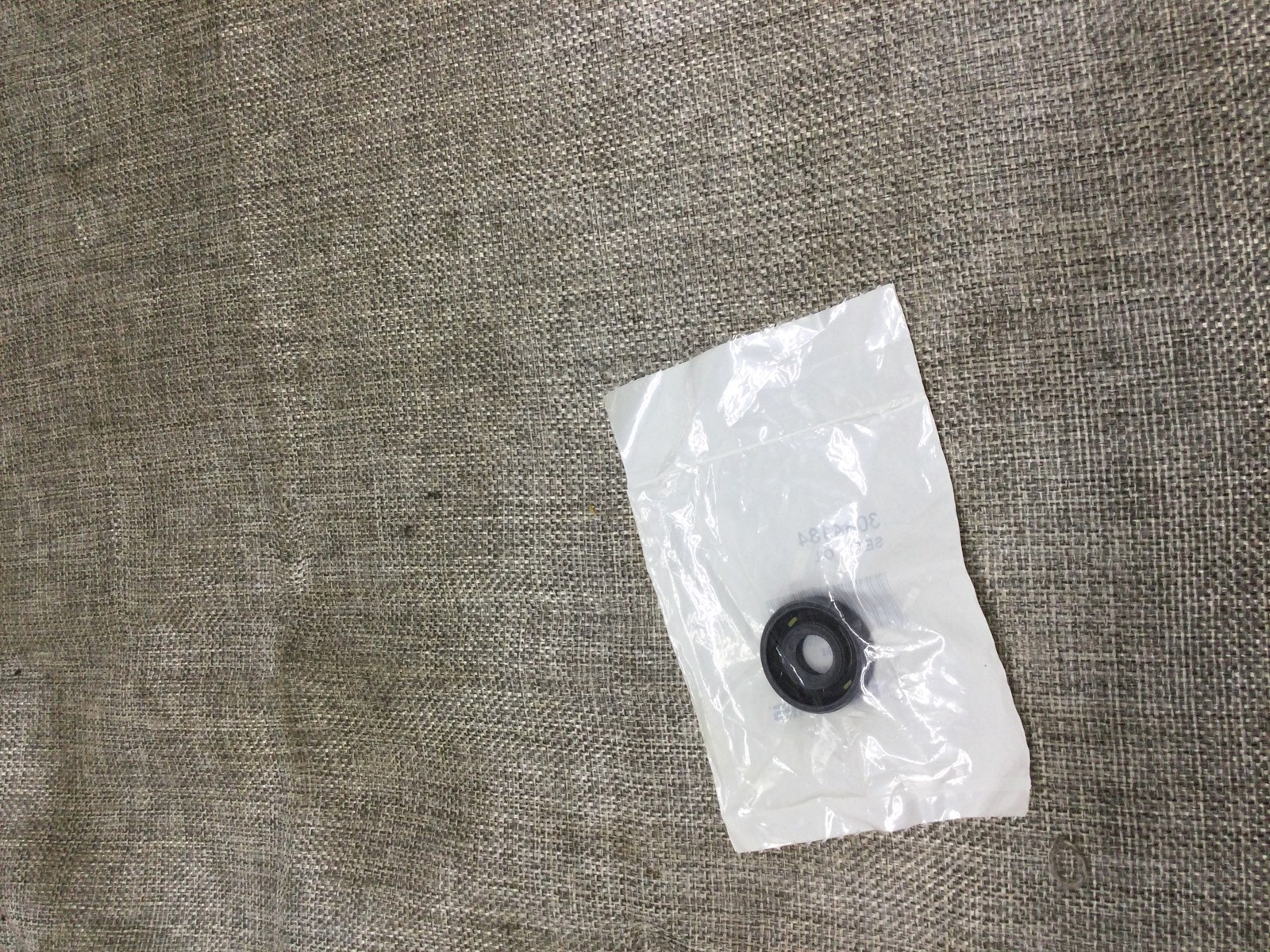 1992 Polaris water pump seal - Image 3