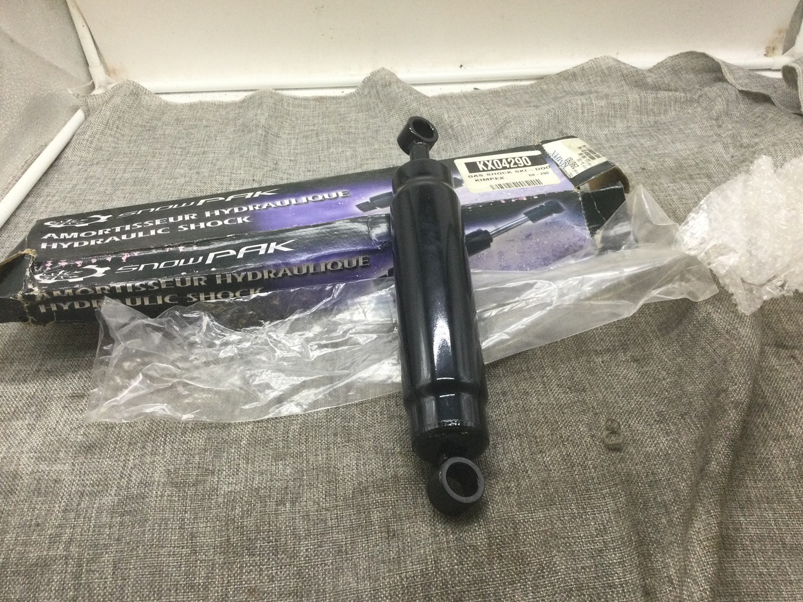 2004 Rear Hydraulic Shocks Ski-Doo MX Z 500 SS Trail RER L/C - DISCONTINUED - Image 4