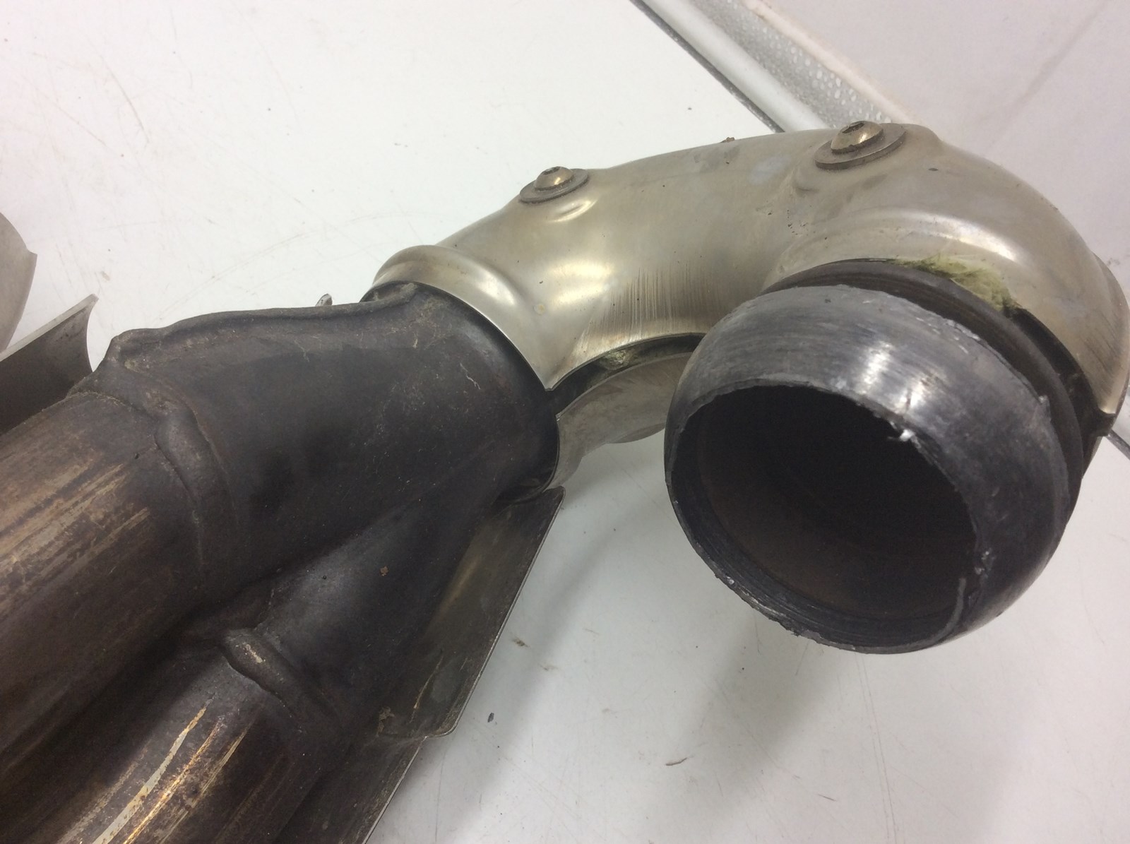 2004 Ski-Doo Pipe-Muffler Assy. - Image 4