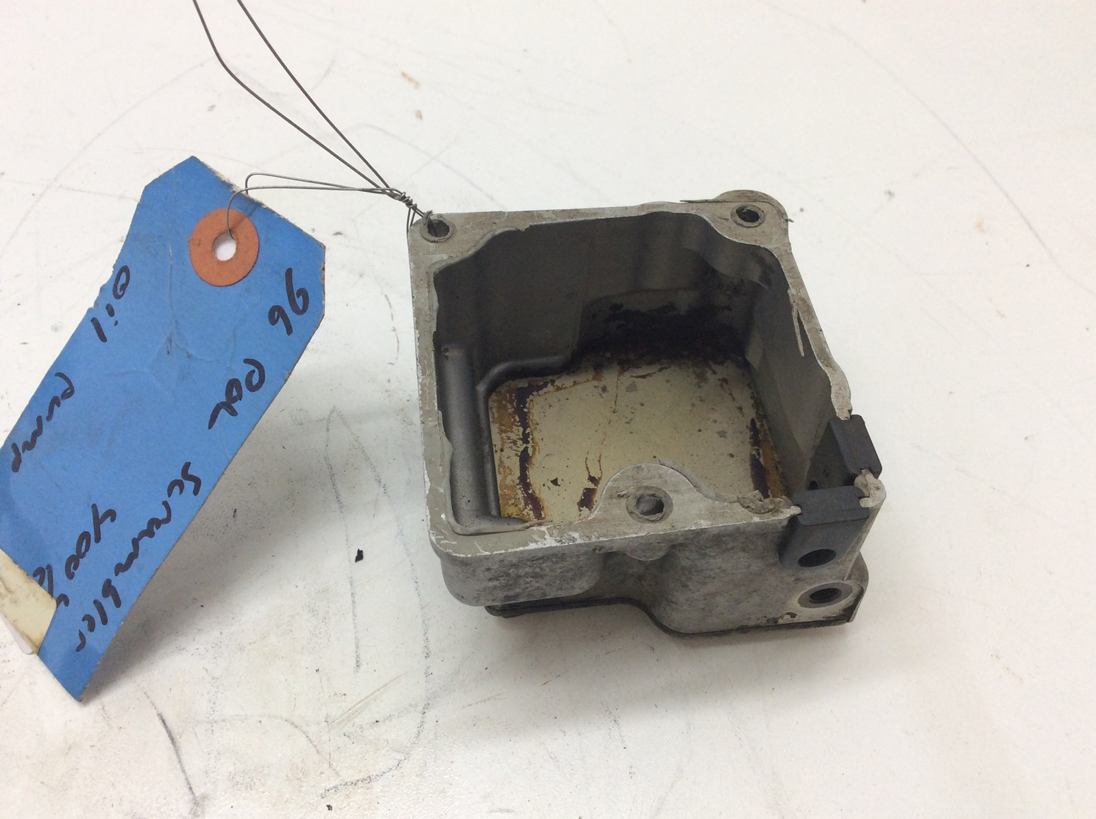 1996 Polaris Oil Pump Case - Image 5