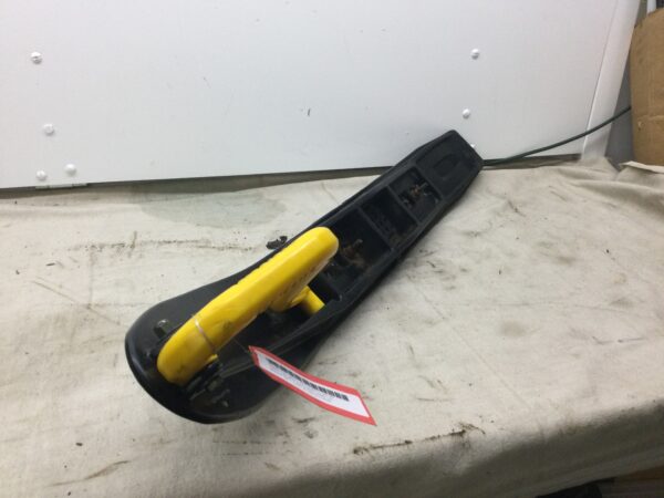 2007 Yamaha Plastic Ski - Image 2