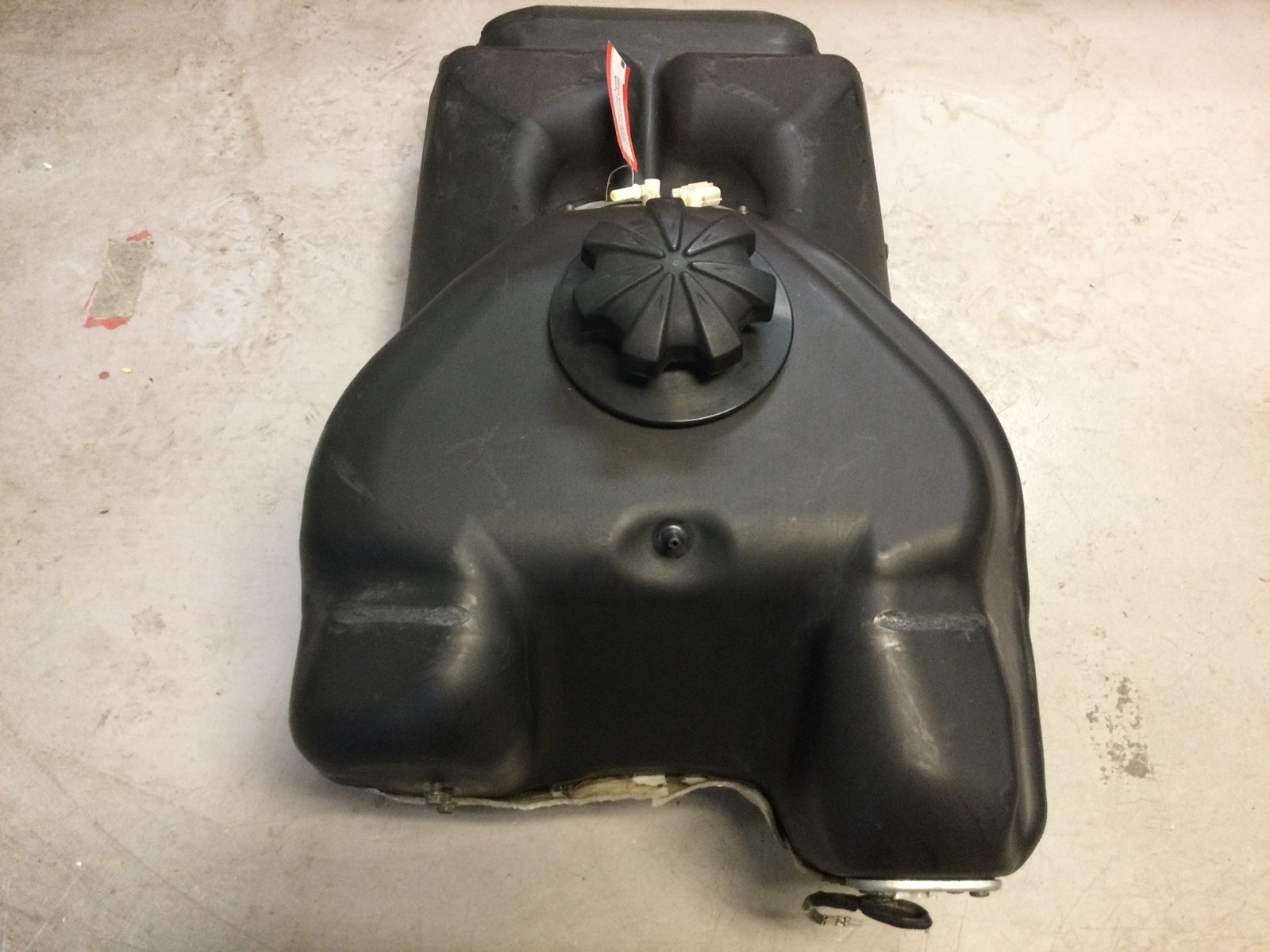 2006 Yamaha Gas Tank - Image 2