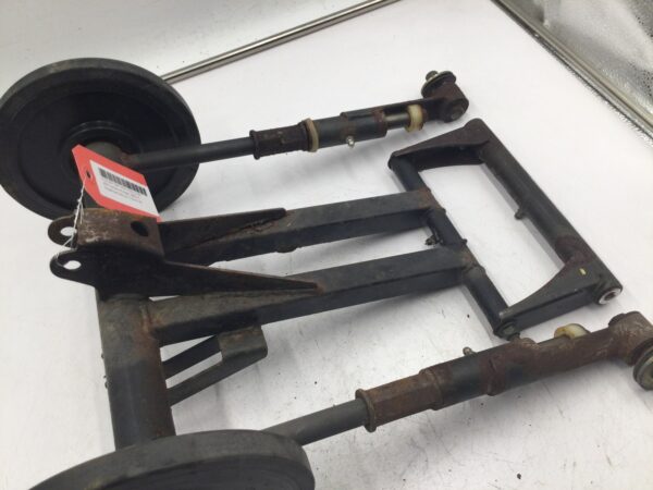 2005 Yamaha Suspension Rear Arm Assembly - Image 2