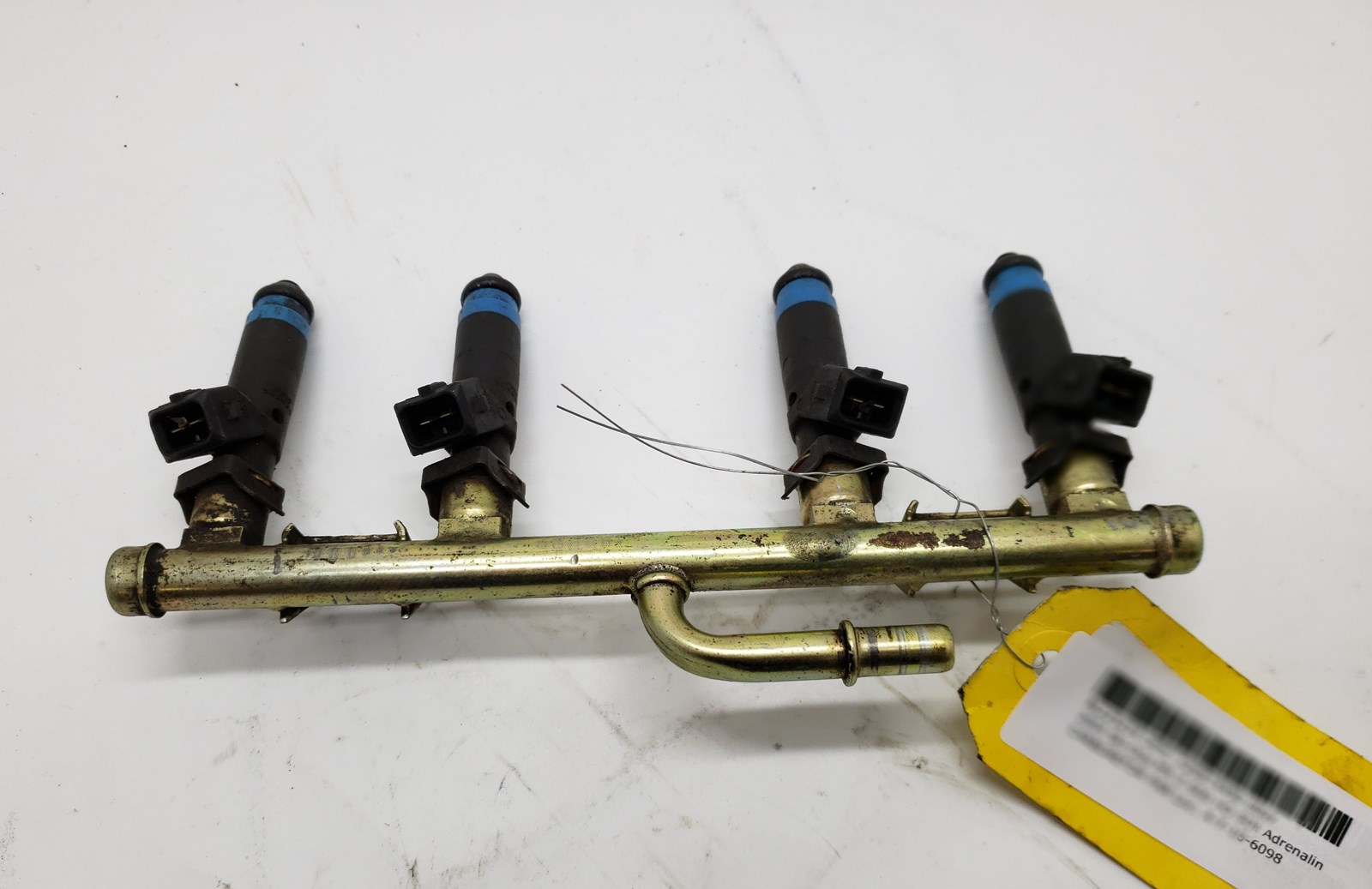 2004 Ski-Doo Fuel Rail - with 4 injectors - Image 2