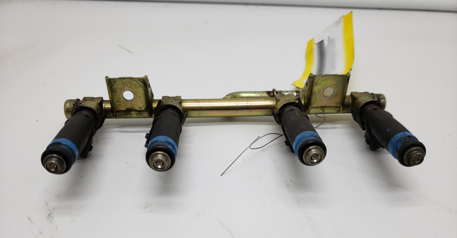 2004 Ski-Doo Fuel Rail - with 4 injectors - Image 3