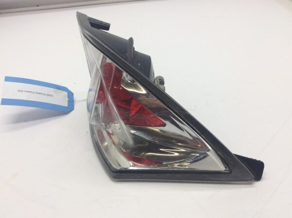 2005 Polaris RH Tail Light Assembly - Image 2
