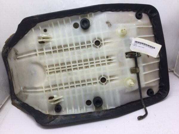 Seat - Image 5