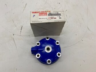 1999 Yamaha Cylinder Head