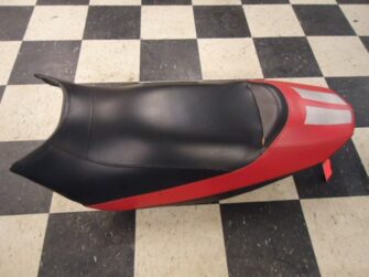 2005 Yamaha Seat