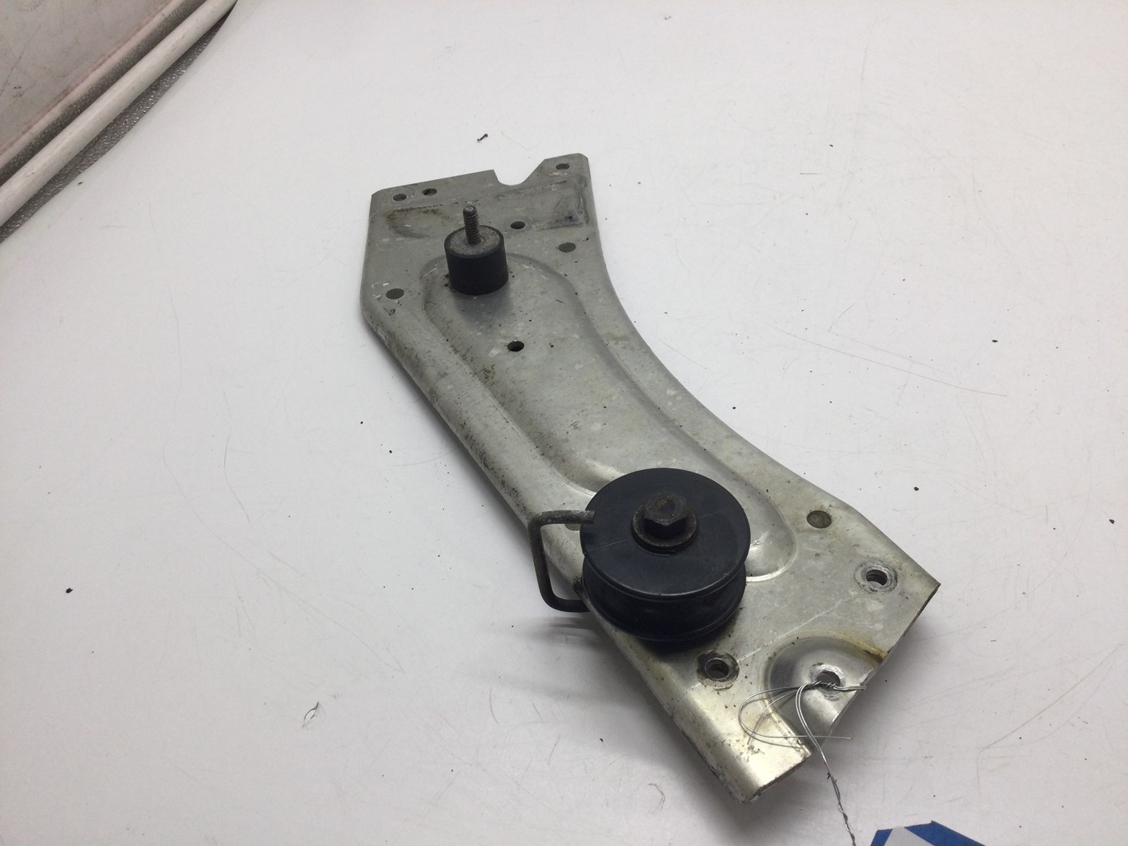 2005 Polaris Upper RH Bulkhead Support - Image 4