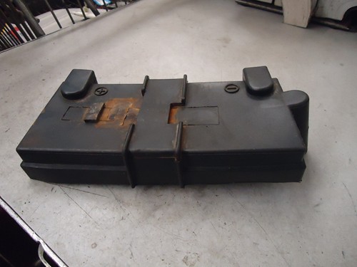 2003 Yamaha Battery Cover