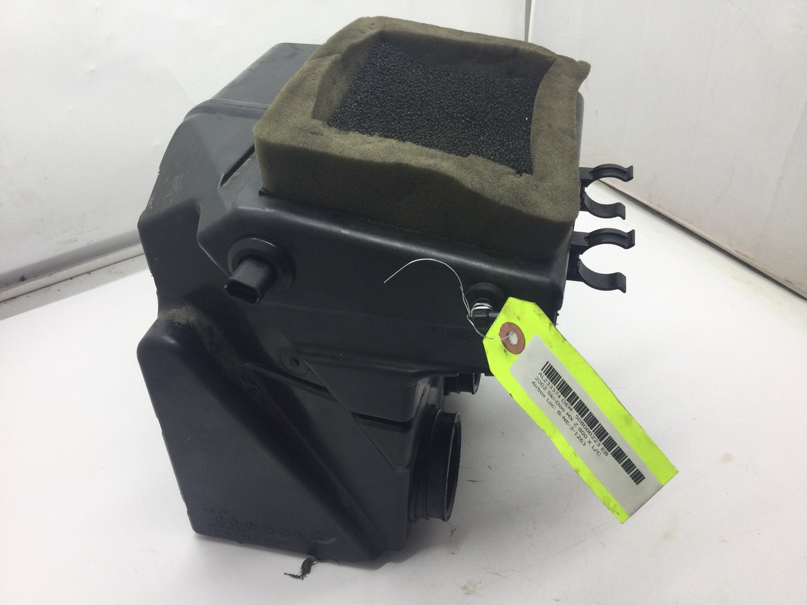 2002 Ski-Doo Airbox - Image 3