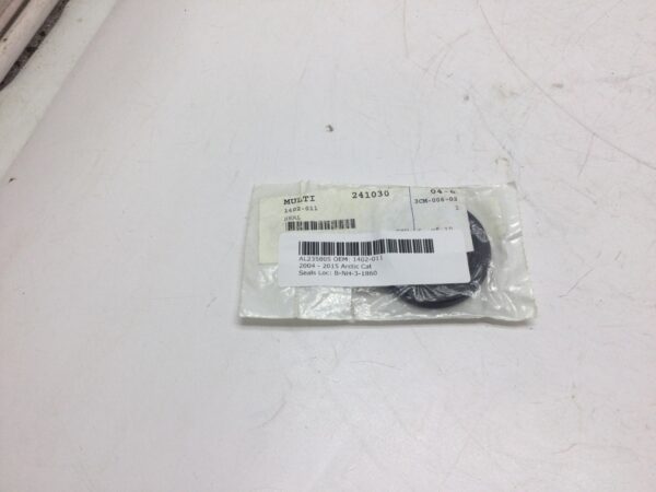 2004 Arctic Cat SEAL - Image 4