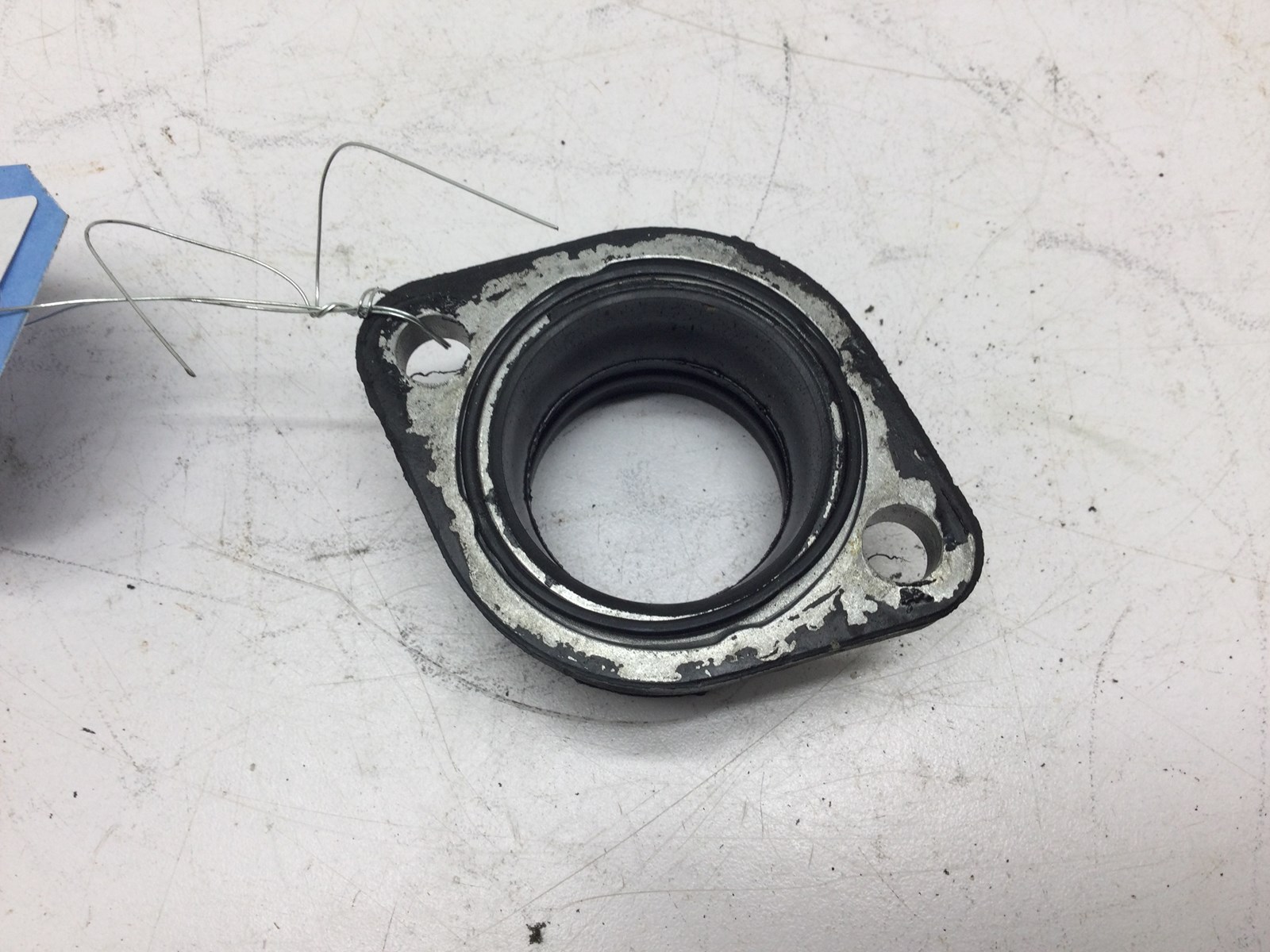 2000 Polaris Carb Mounting Flange - Image 4