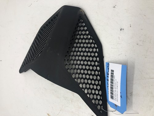 2006 Polaris Center Hood Screen - Image 4