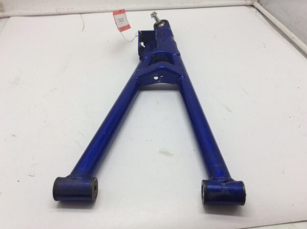 2009 Yamaha Lower left a arm - Image 2