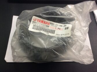 2000 Yamaha Boot, Rubber