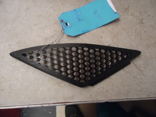 2006 Polaris RH Hood Screen