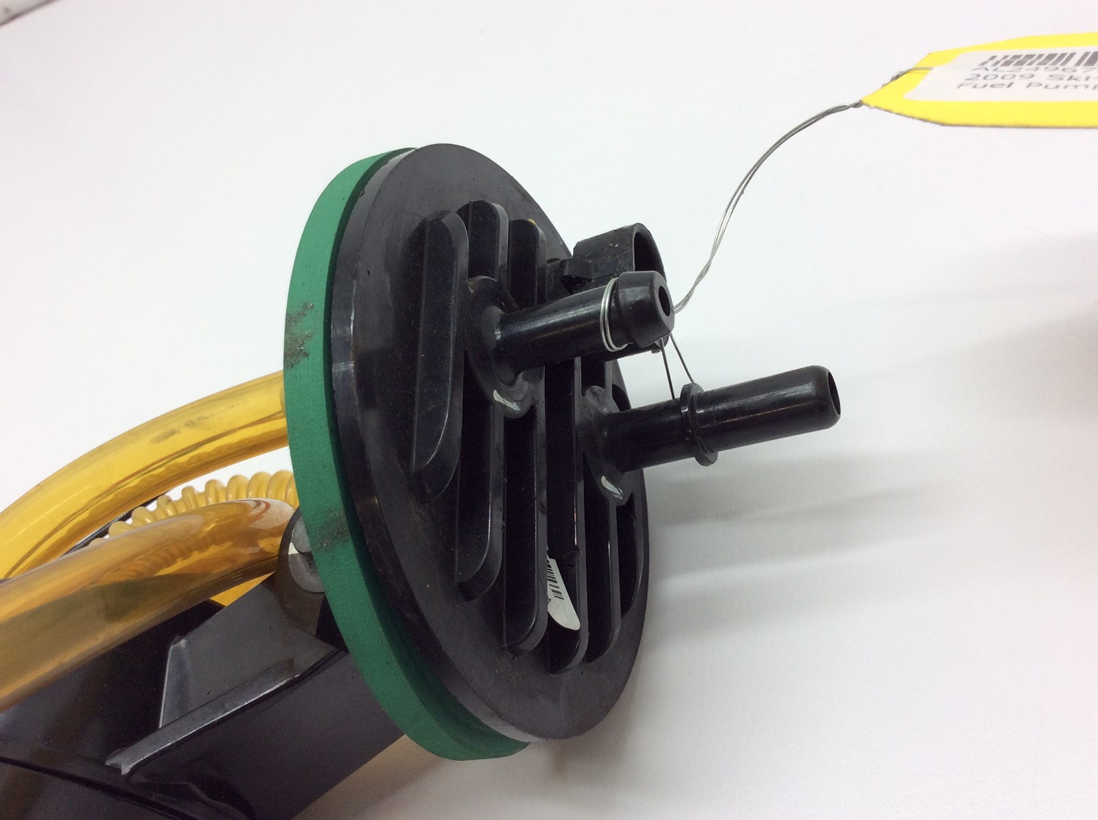 2009 Ski-Doo Fuel Pump - Image 2