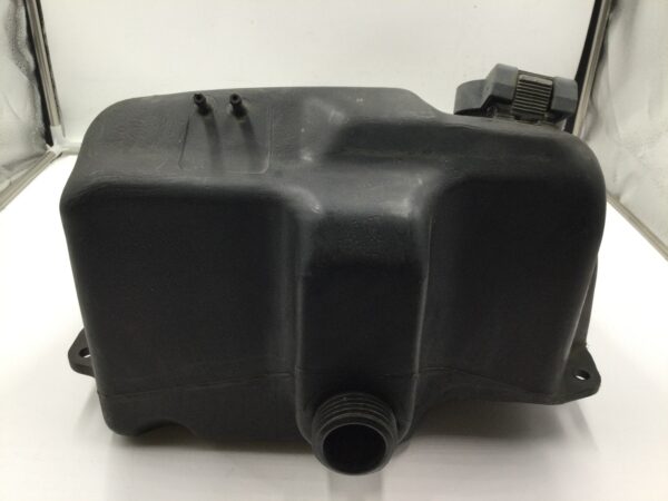 1986 Yamaha INVITER 300 L/C Gas Tank - Image 2