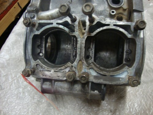 2000 Yamaha Crank Case - Image 2