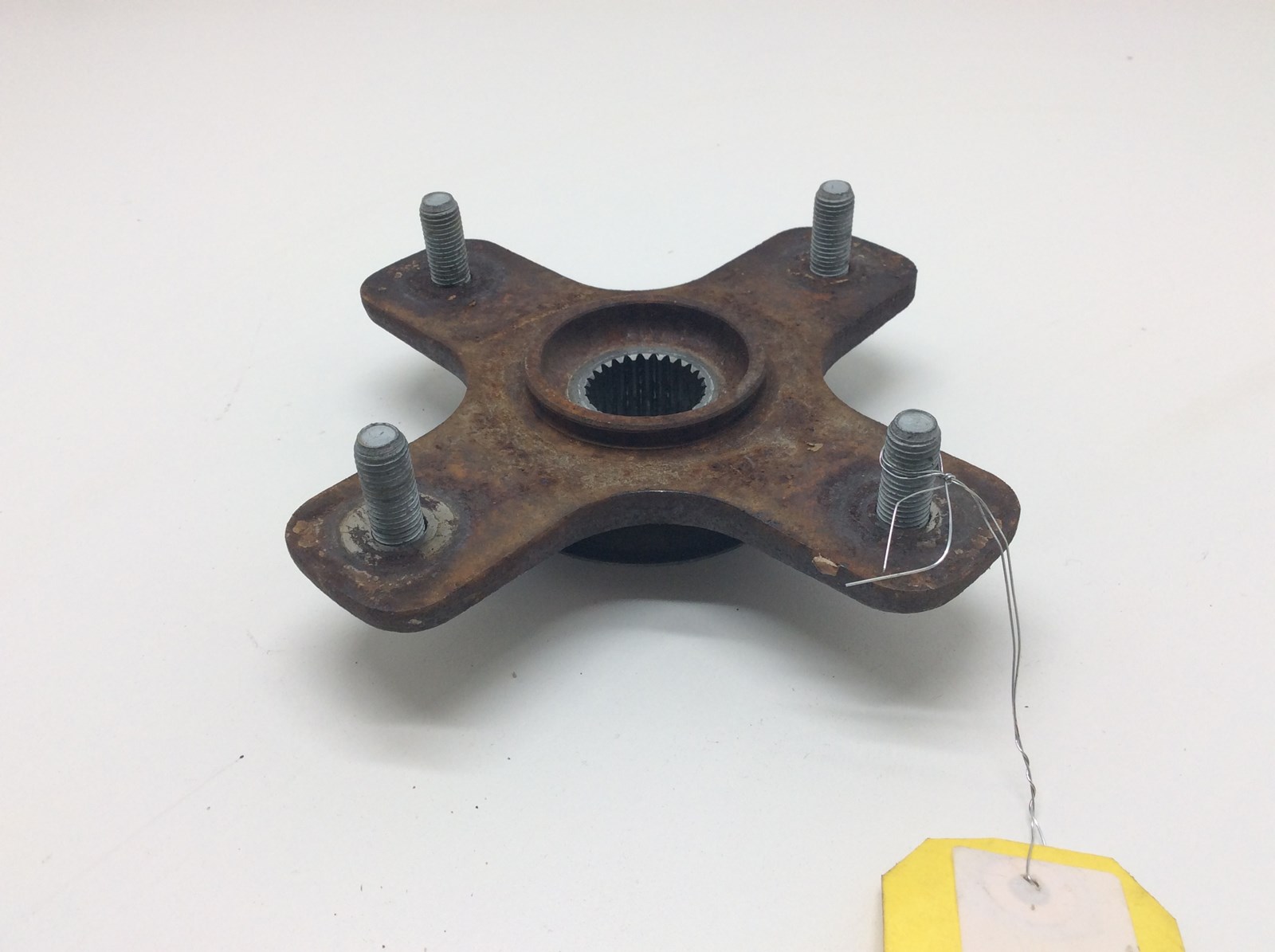 2006 Can-Am Outlander max 800 REAR WHEEL HUB - Image 5