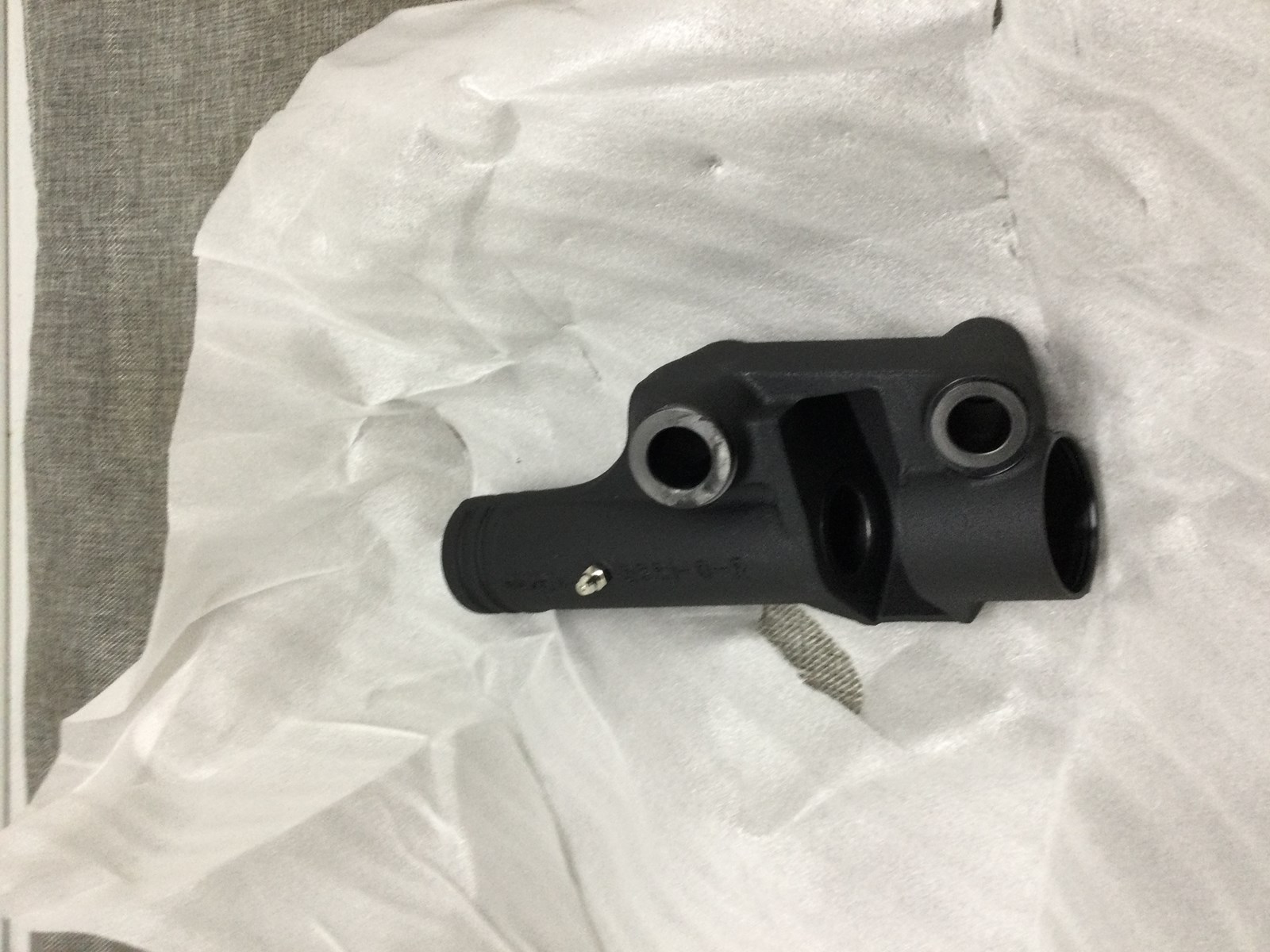 2008 Yamaha right spindle housing - Image 2