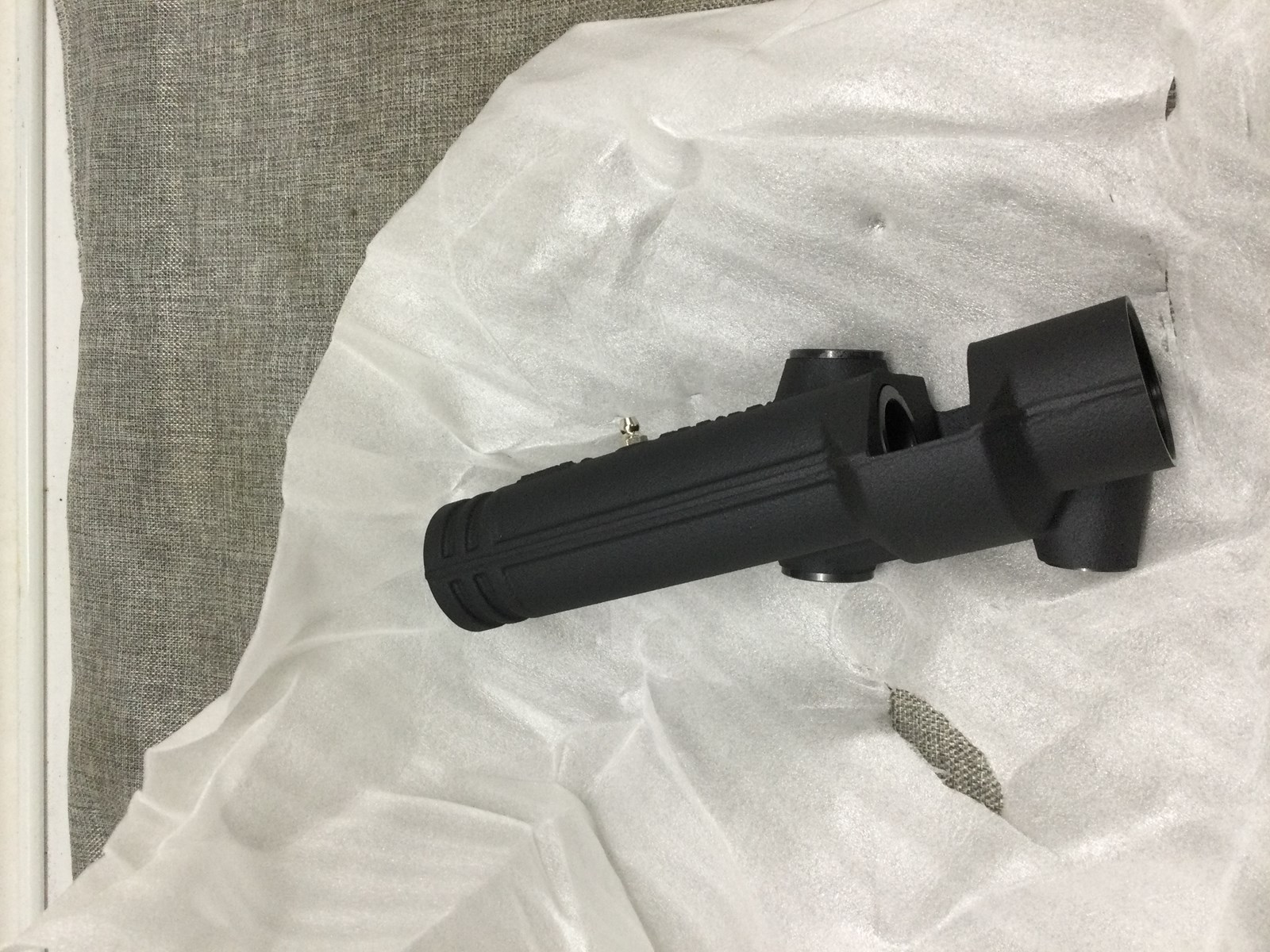 2008 Yamaha right spindle housing - Image 3