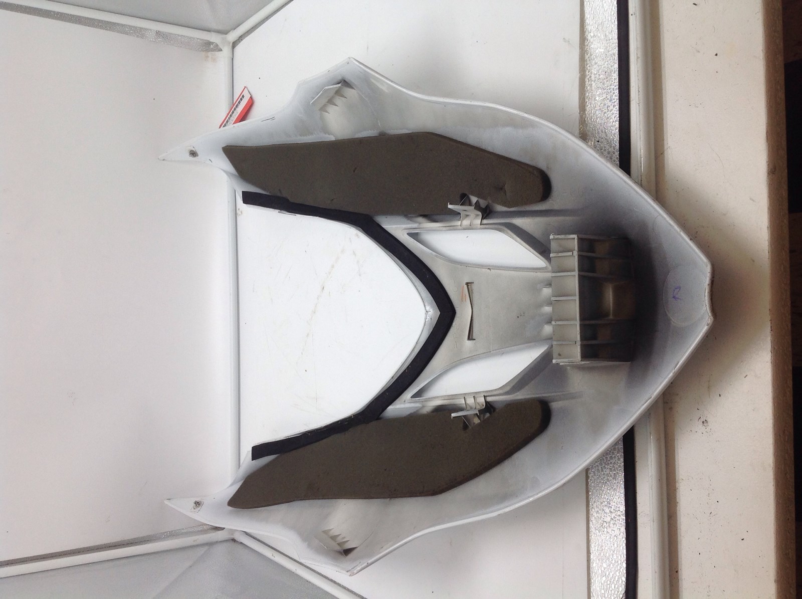 2008 Yamaha Hood - Image 4