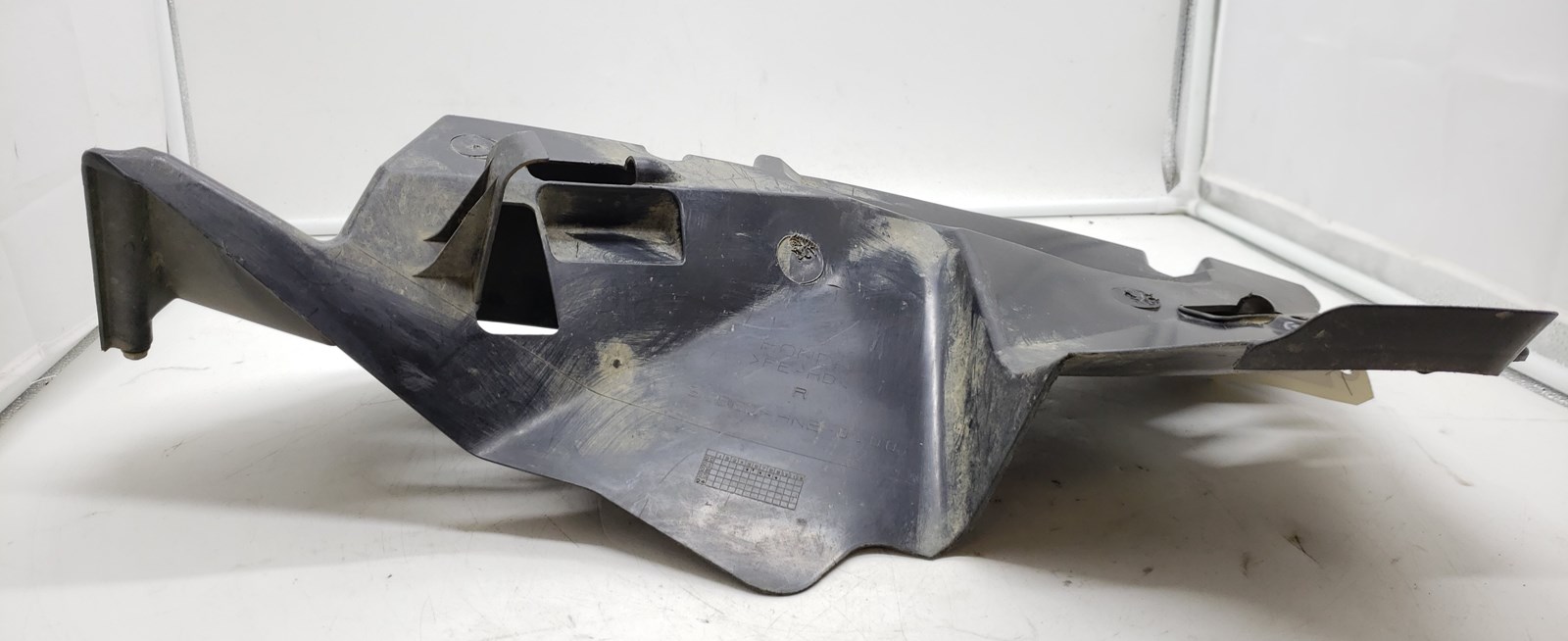 2001 Honda RH Inner Front Fender - Image 3