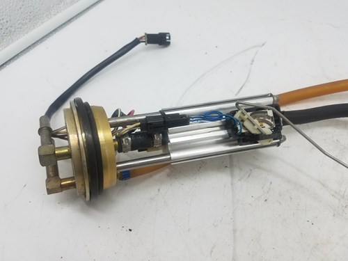 2007 Polaris Fuel Pump - Image 4