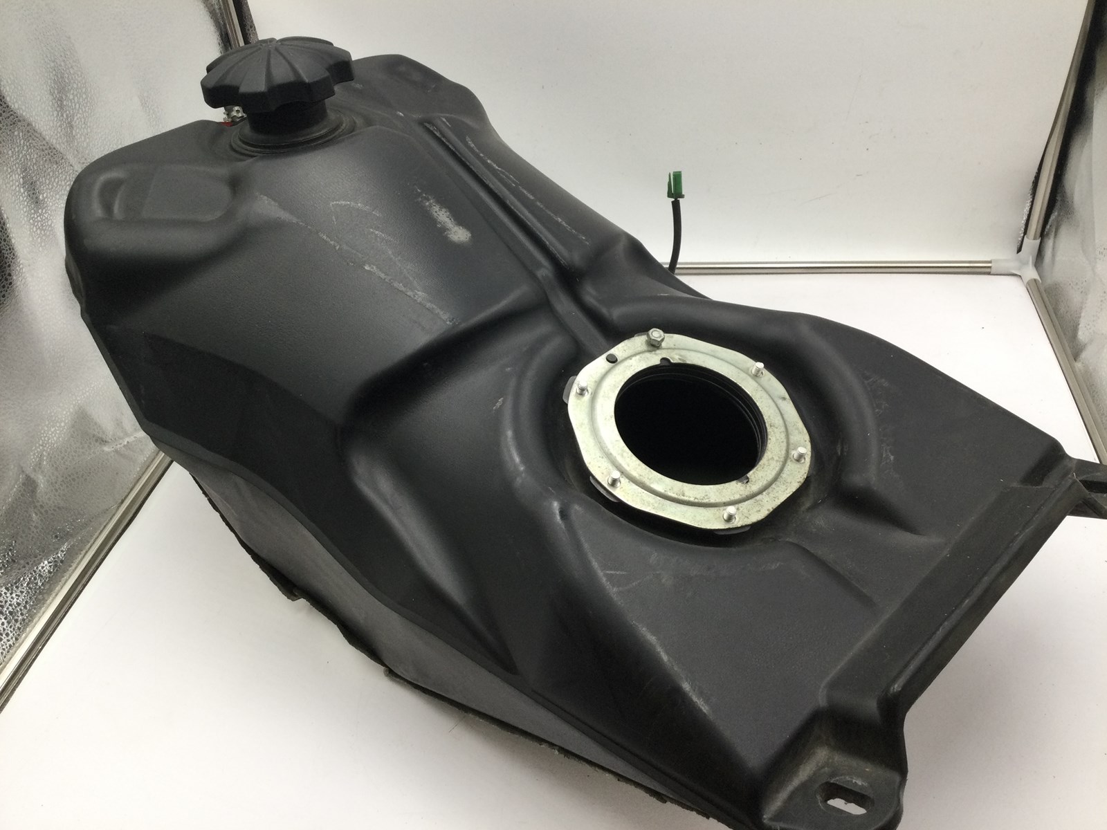 2009 Yamaha Gas Tank - Image 3