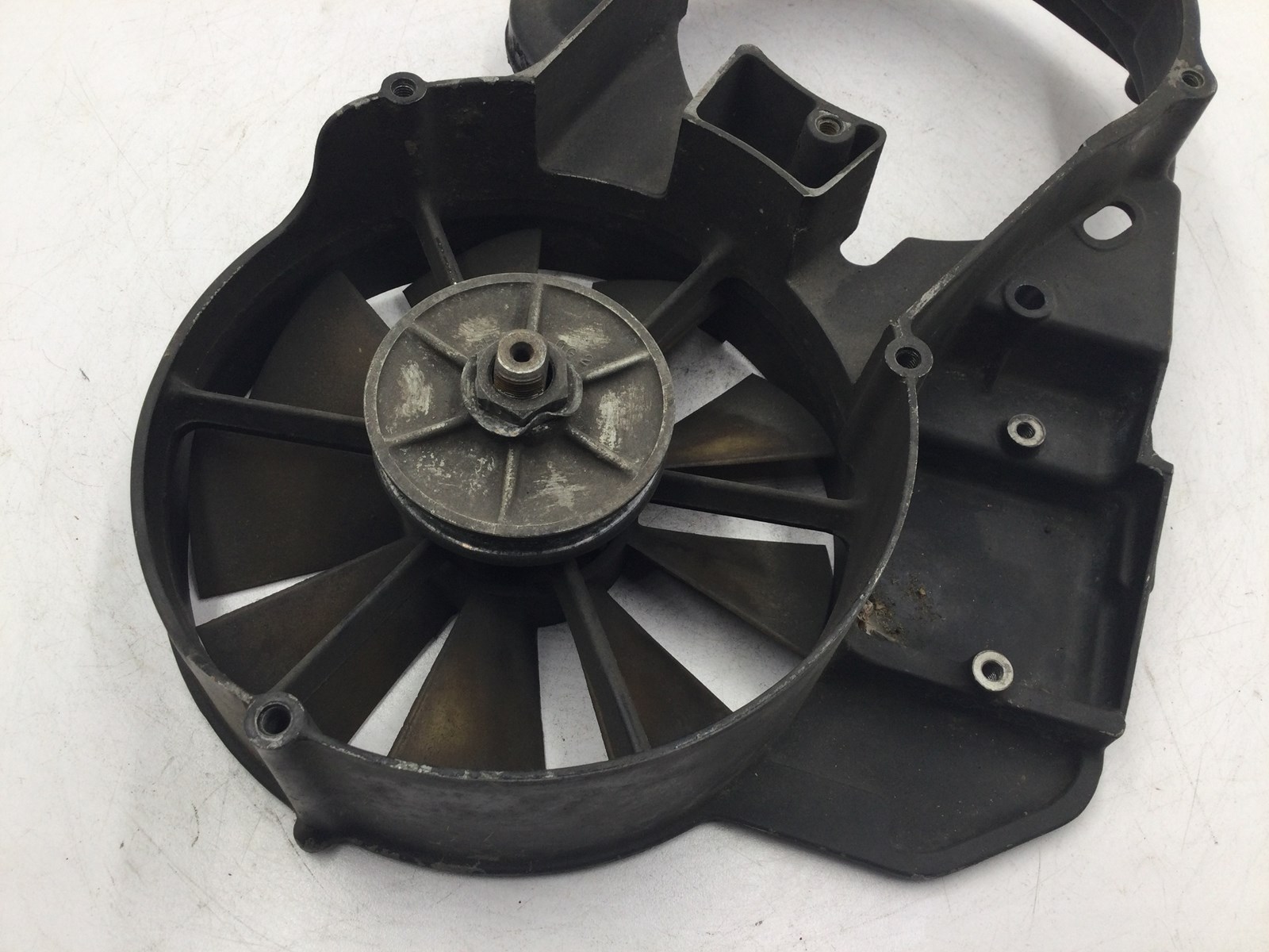 1997 Yamaha Fan Shroud - Image 3