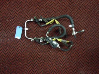 2006 Polaris Fuel Rail w/Injectors