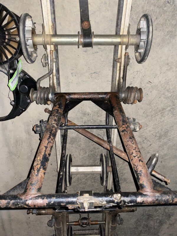 1987 Ski-Doo suspension - Image 4