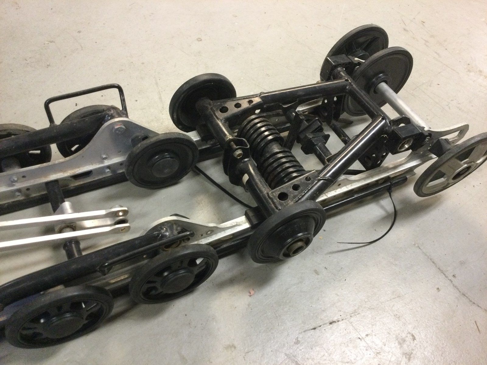 2009 Ski-Doo suspension - Image 3