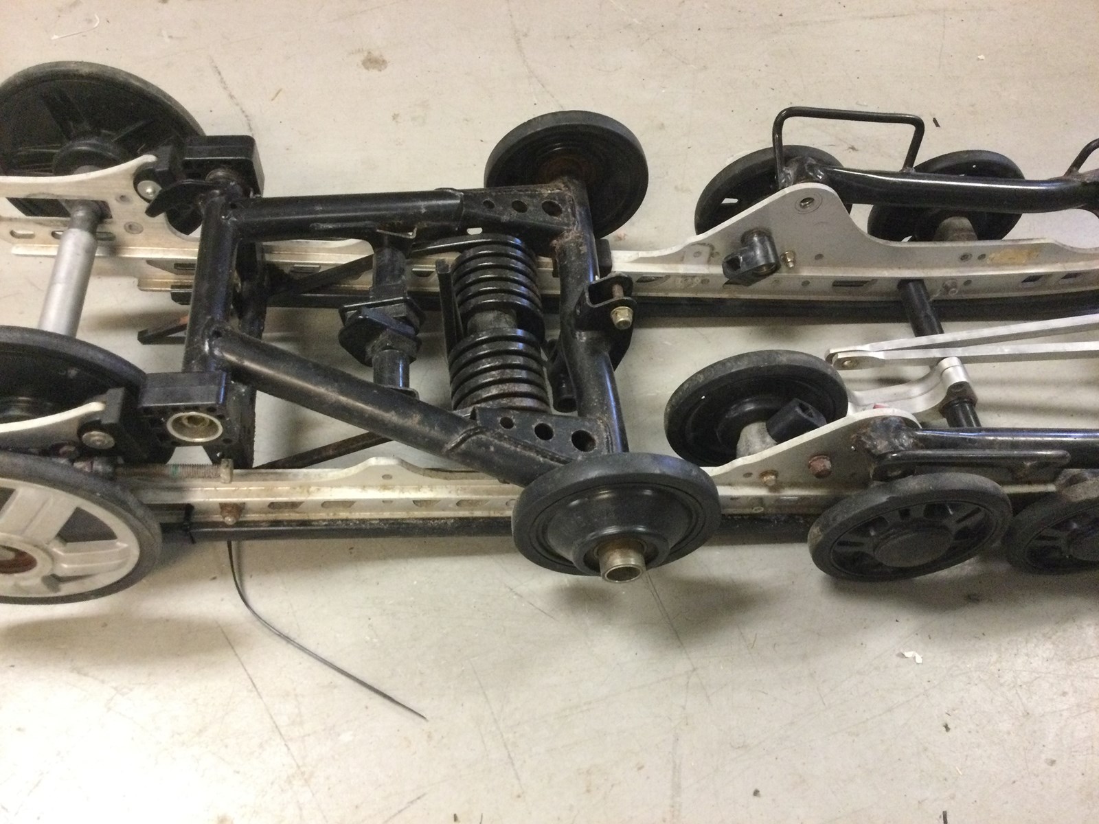 2009 Ski-Doo suspension - Image 5
