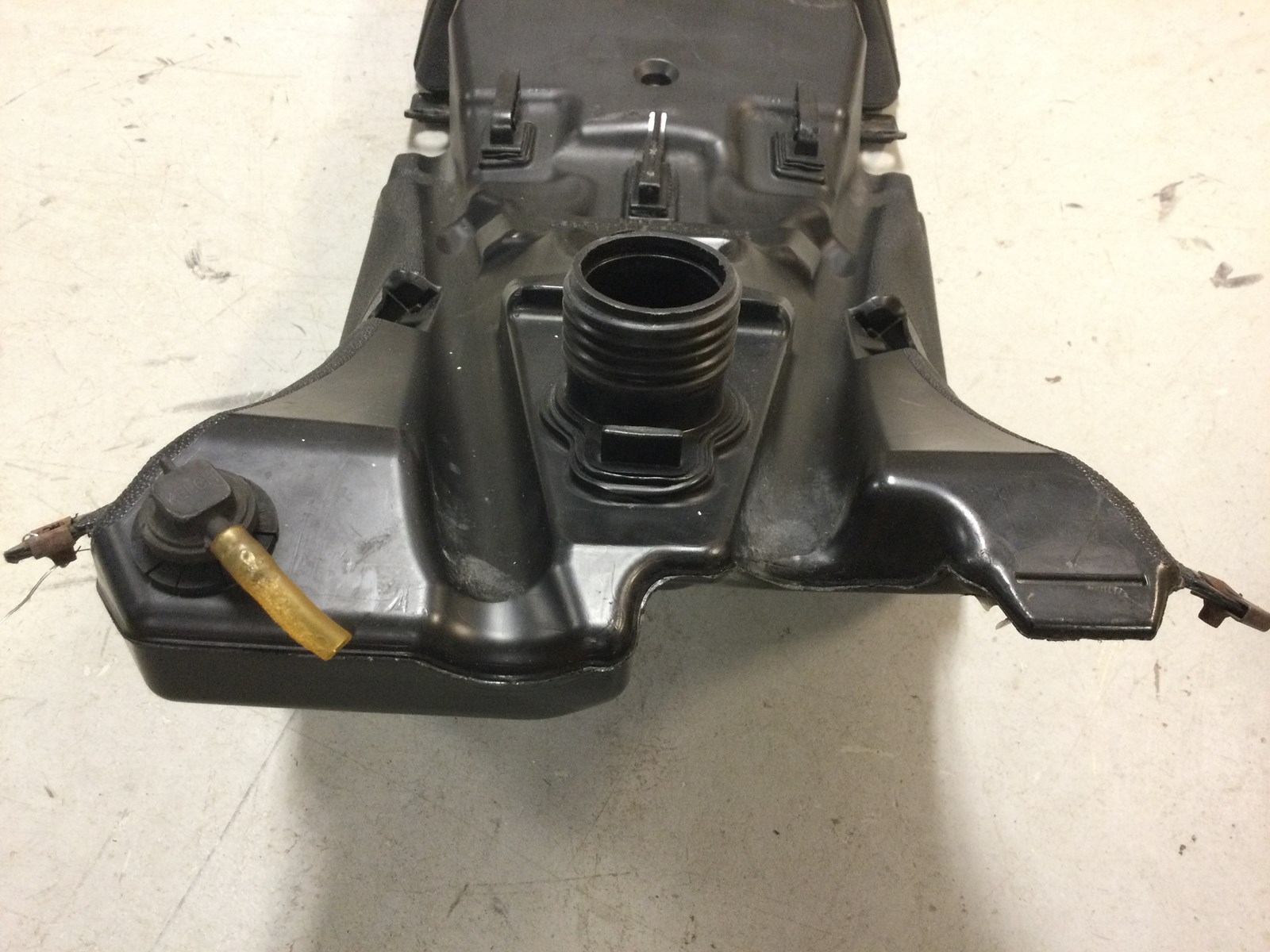 2009 Ski-Doo gas tank - Image 2