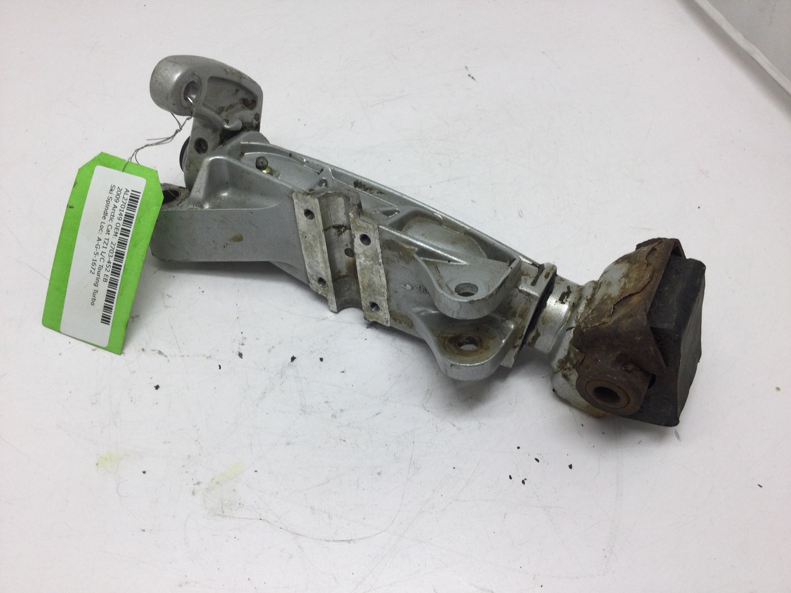 2009 Arctic Cat RH Ski Spindle - Image 3