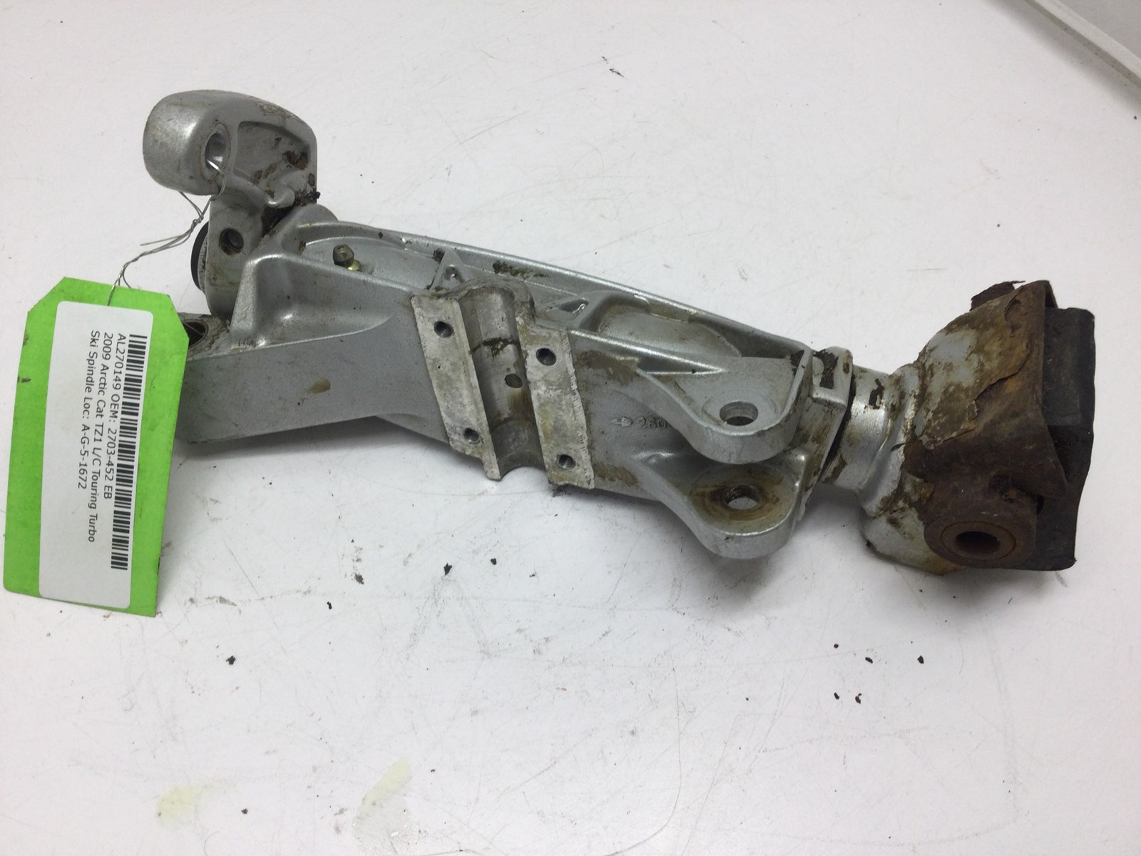 2009 Arctic Cat RH Ski Spindle - Image 4