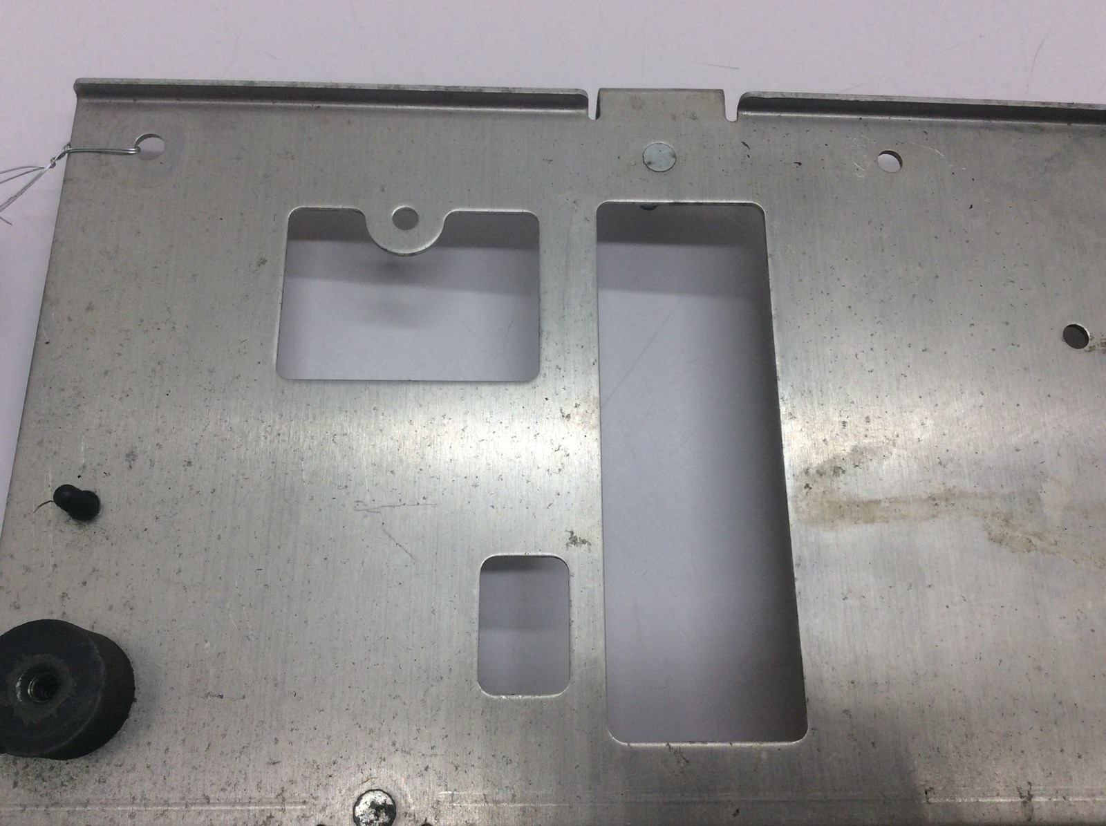 2007 Polaris Elec. Center Plate w/Studs - Image 5