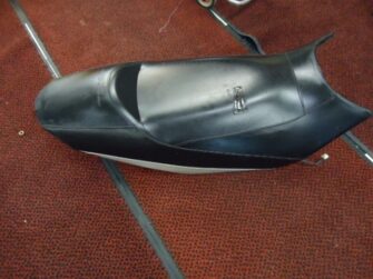 2005 Yamaha Seat