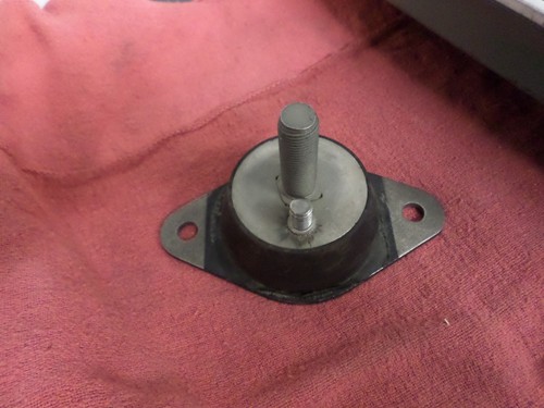 2000 Polaris motor mount - (PWC) - Pol Genesis