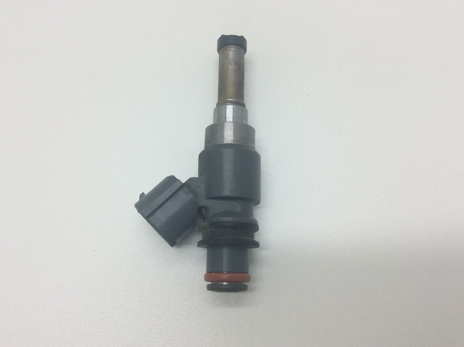 2008 Yamaha fuel injector - Image 3