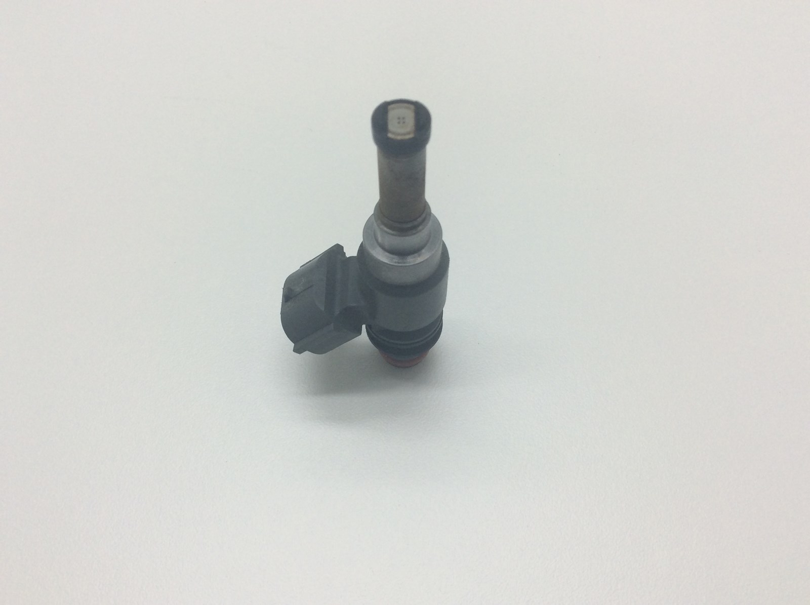 2008 Yamaha fuel injector - Image 5