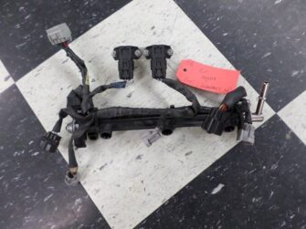 2008 Yamaha fuel rail