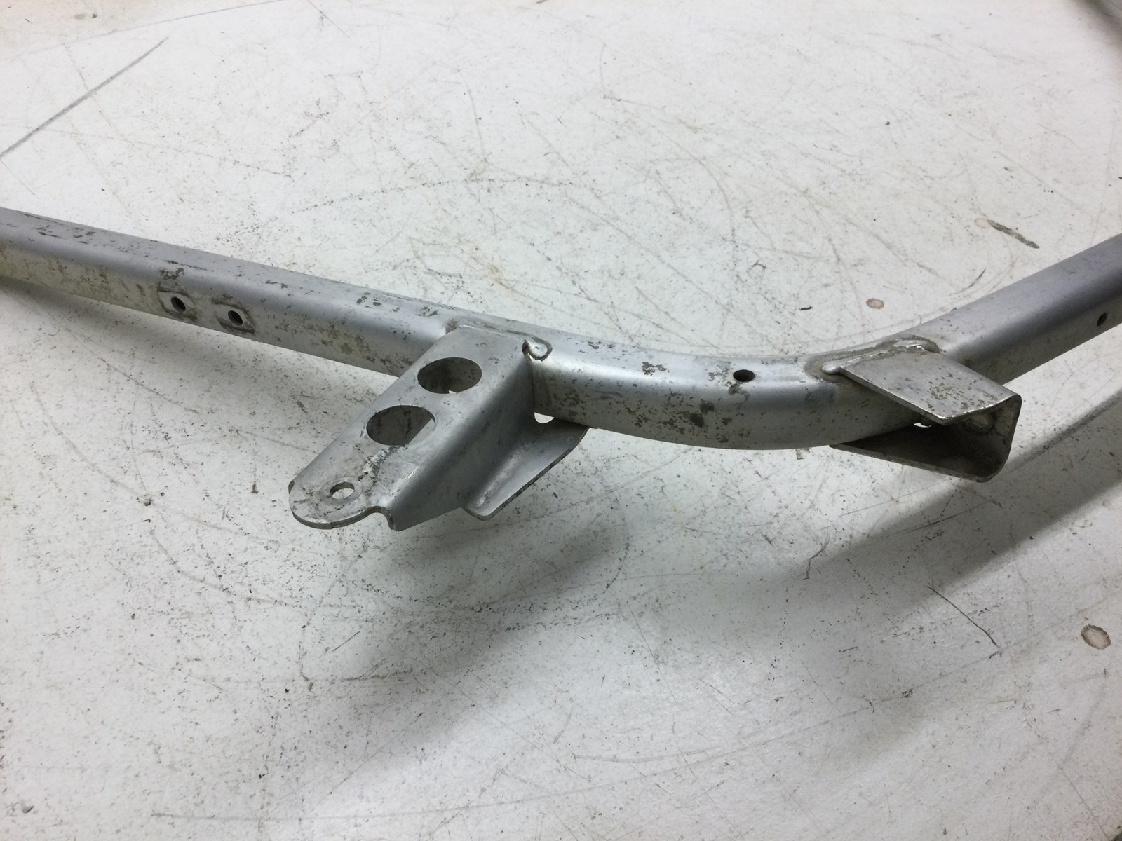 2007 Can-Am front fender support - Outlander 650 XT - Image 2