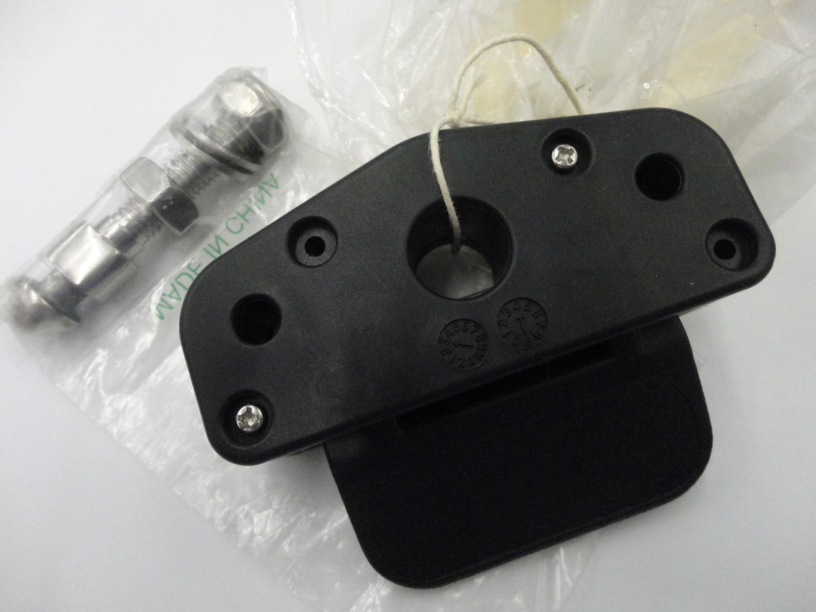 Sundeck Latch w/Stud - Image 3